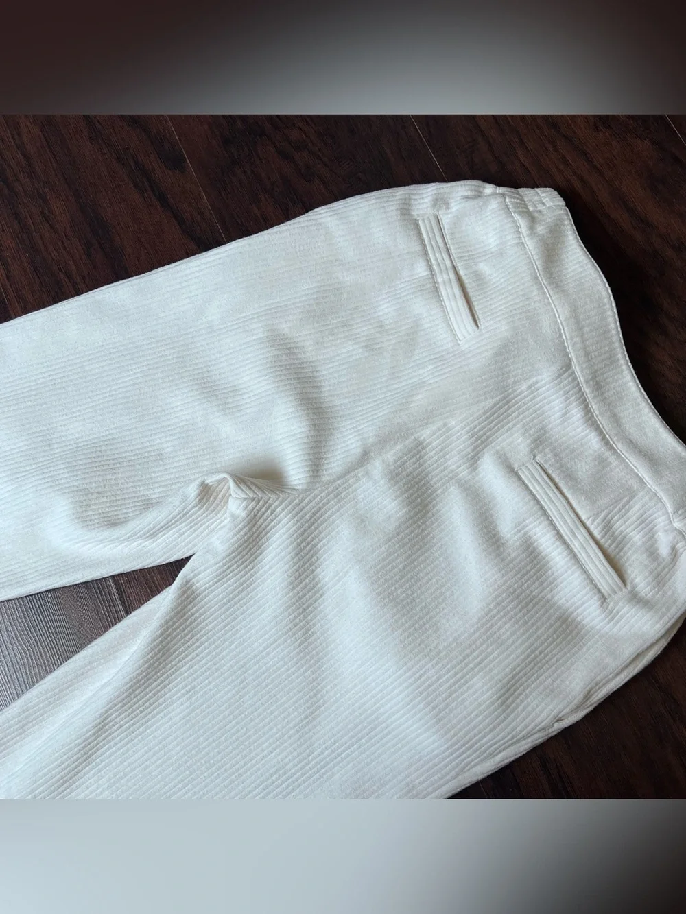 Varley Aberdeen Cord Sweat Straight Leg Pants Ivory Small